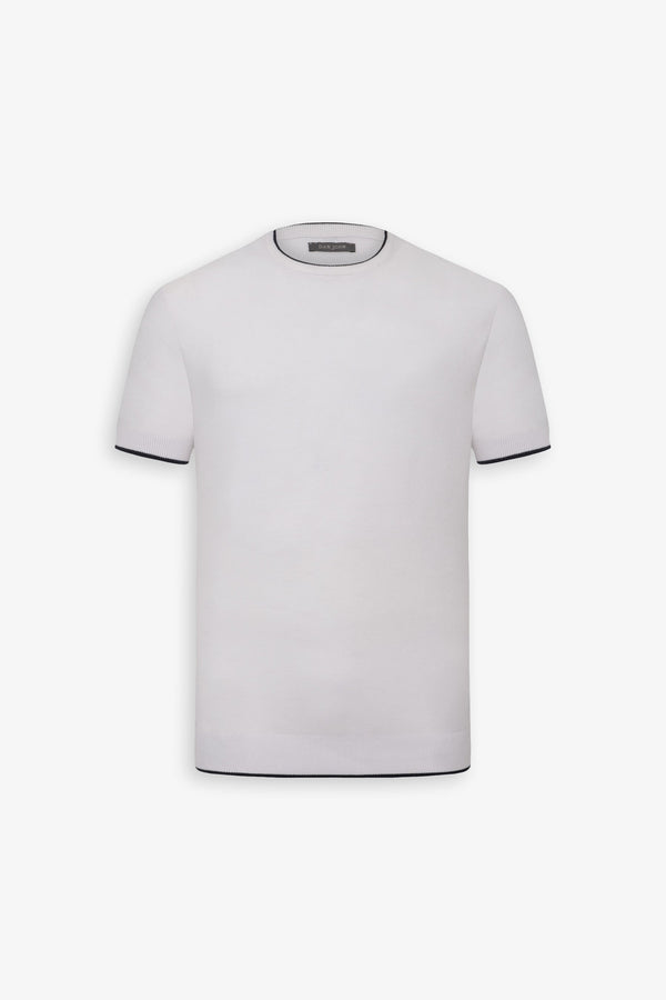 T-shirt in maglia con bordi smacchinati a contrasto bianca