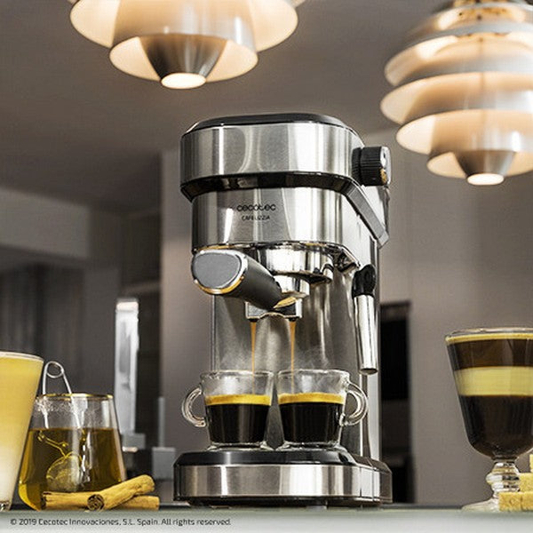 Macchina per Caffè Espresso a Leva Cecotec con vaporizzatore