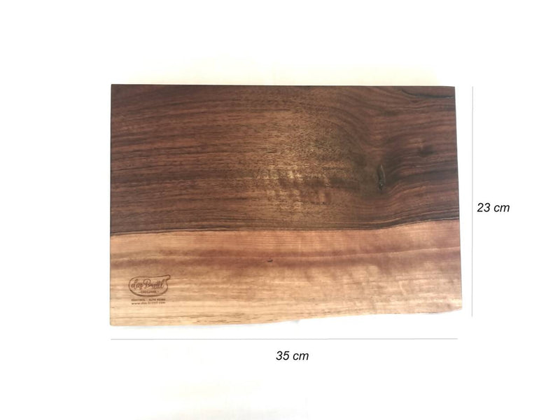 Mod. Tramin 35, tagliere in legno massello di noce, 35 x 23 x 2 cm.