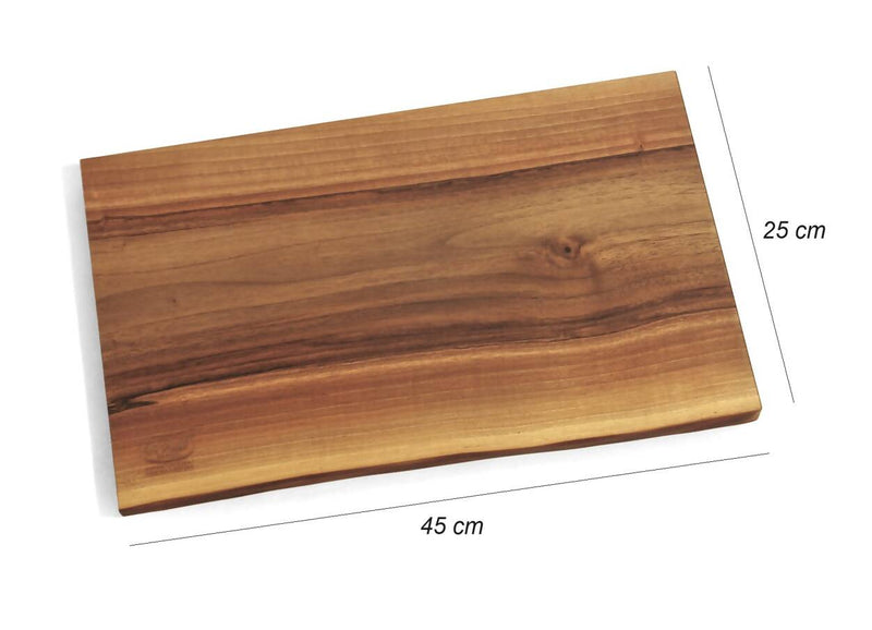 Mod. Tramin 45, tagliere in legno massello di noce, 45 x 25 x 2,5 cm.
