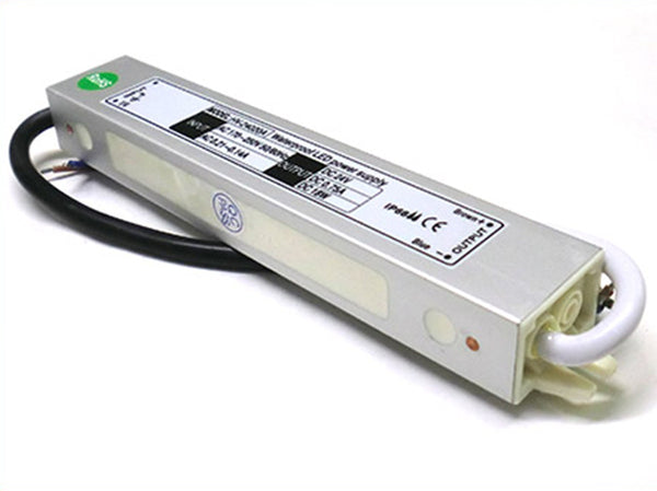 Alimentatore Trasformatore CV Impermeabile IP67 24V 20W 0,83A Per Striscia LED